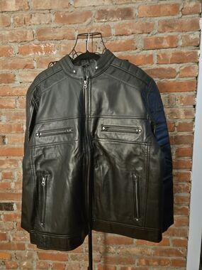 Men's X Large  Black Lambskin Leather Racer Jacket with Zip Pockets